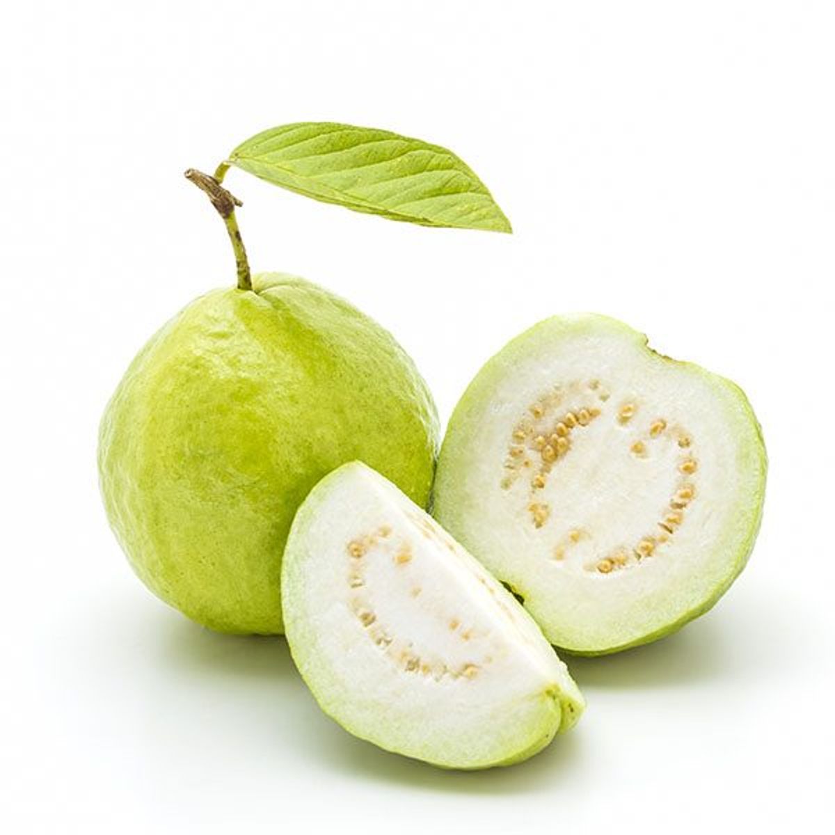 reasons-why-a-pregnant-woman-should-eat-at-least-one-guava-daily